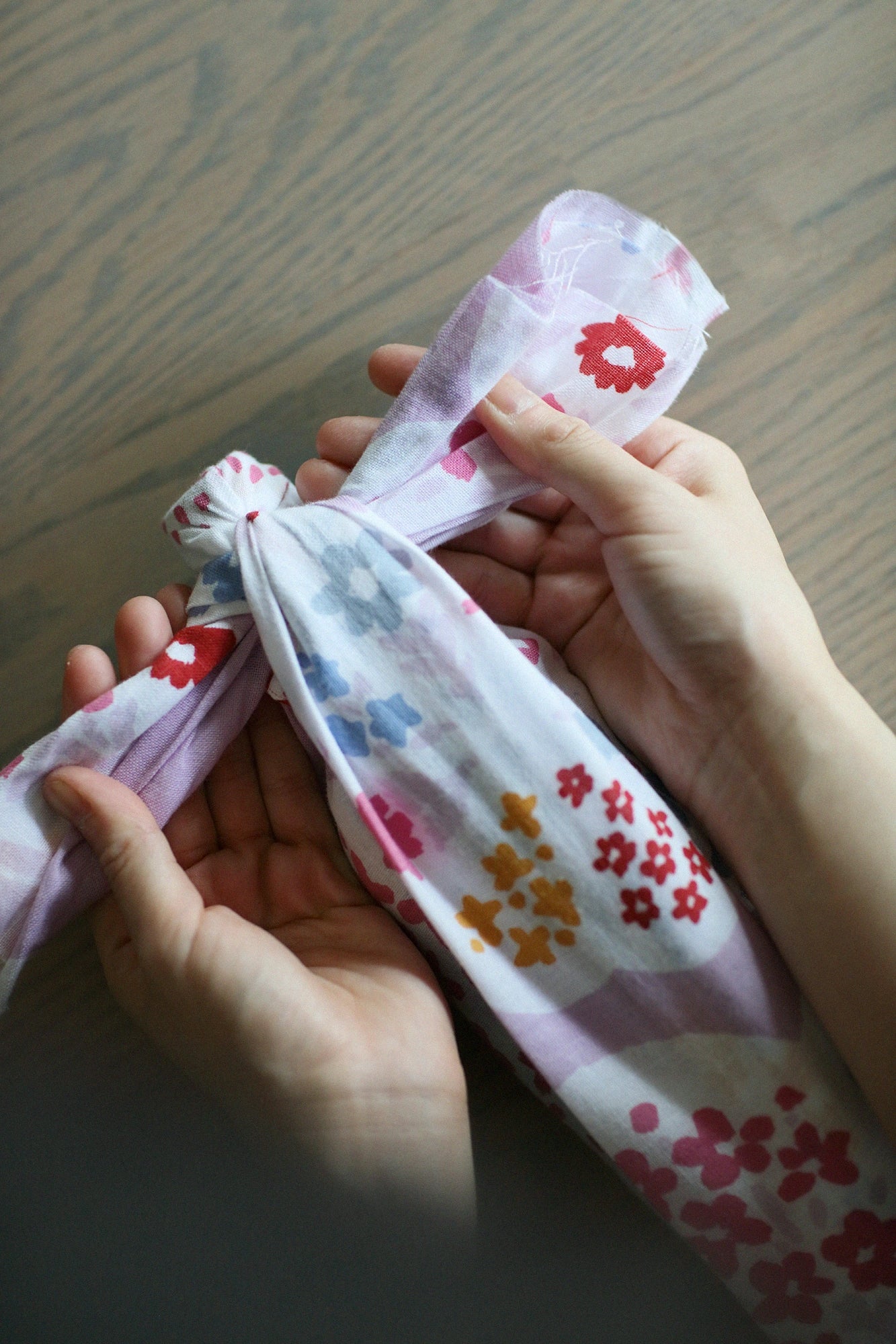 Isemomen Cotton Textile Handkerchief / Chrysanthemum Pattern Pink