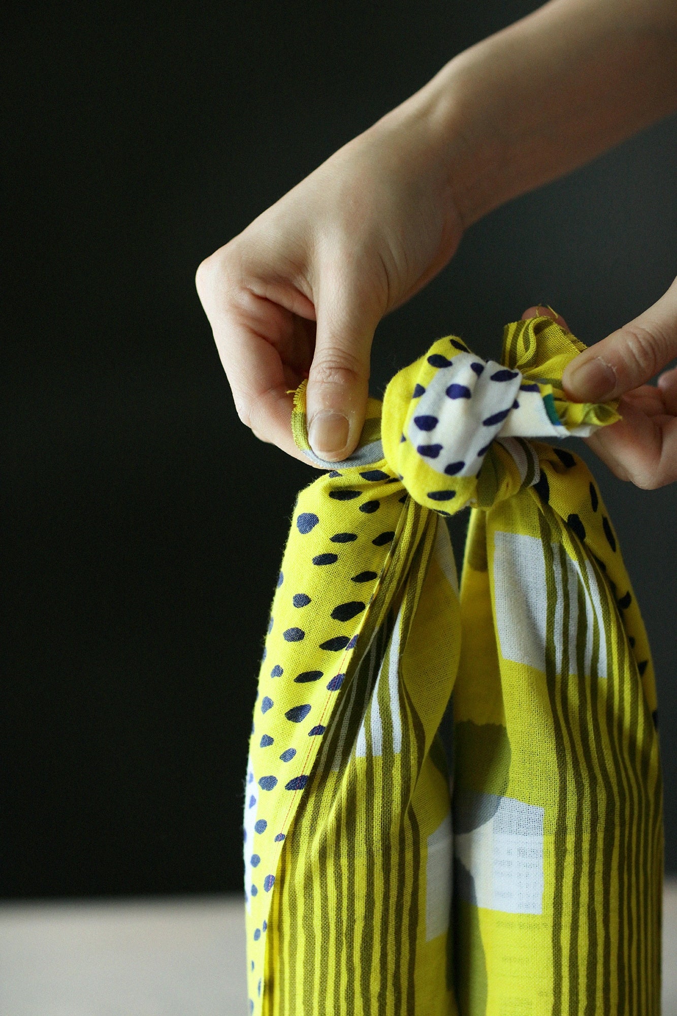 Ise Momen textile tenugui/Roji