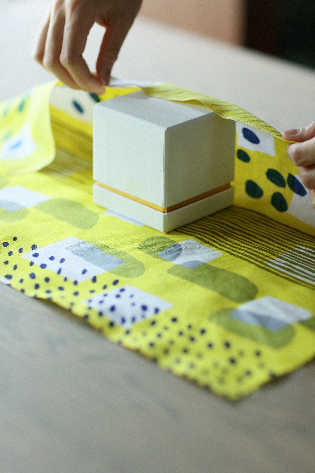 Isemomen Cotton Textile Handkerchief (Short) / Alley