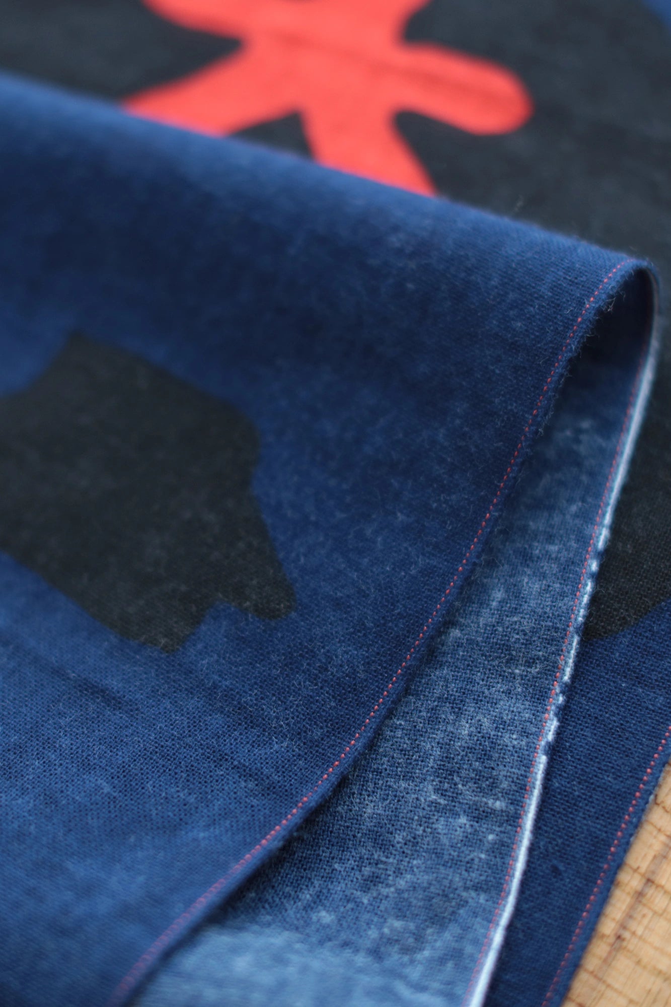 伊勢木綿 textile手ぬぐい／送り火 群青色