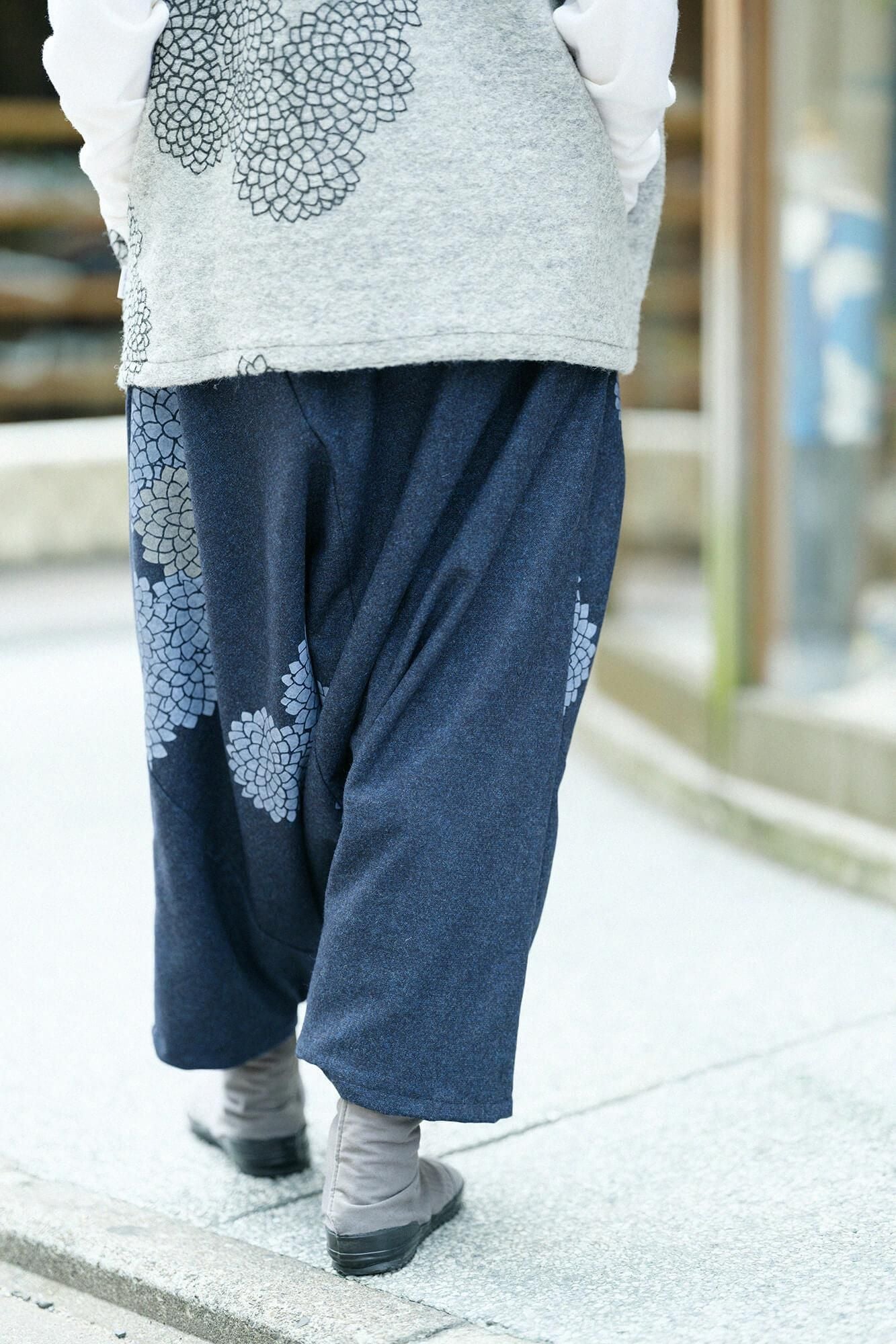 【net限定】梳毛（そもう） 富士（ふじ）2.0／青褐（あおかち）×雲間（くもま）に菊