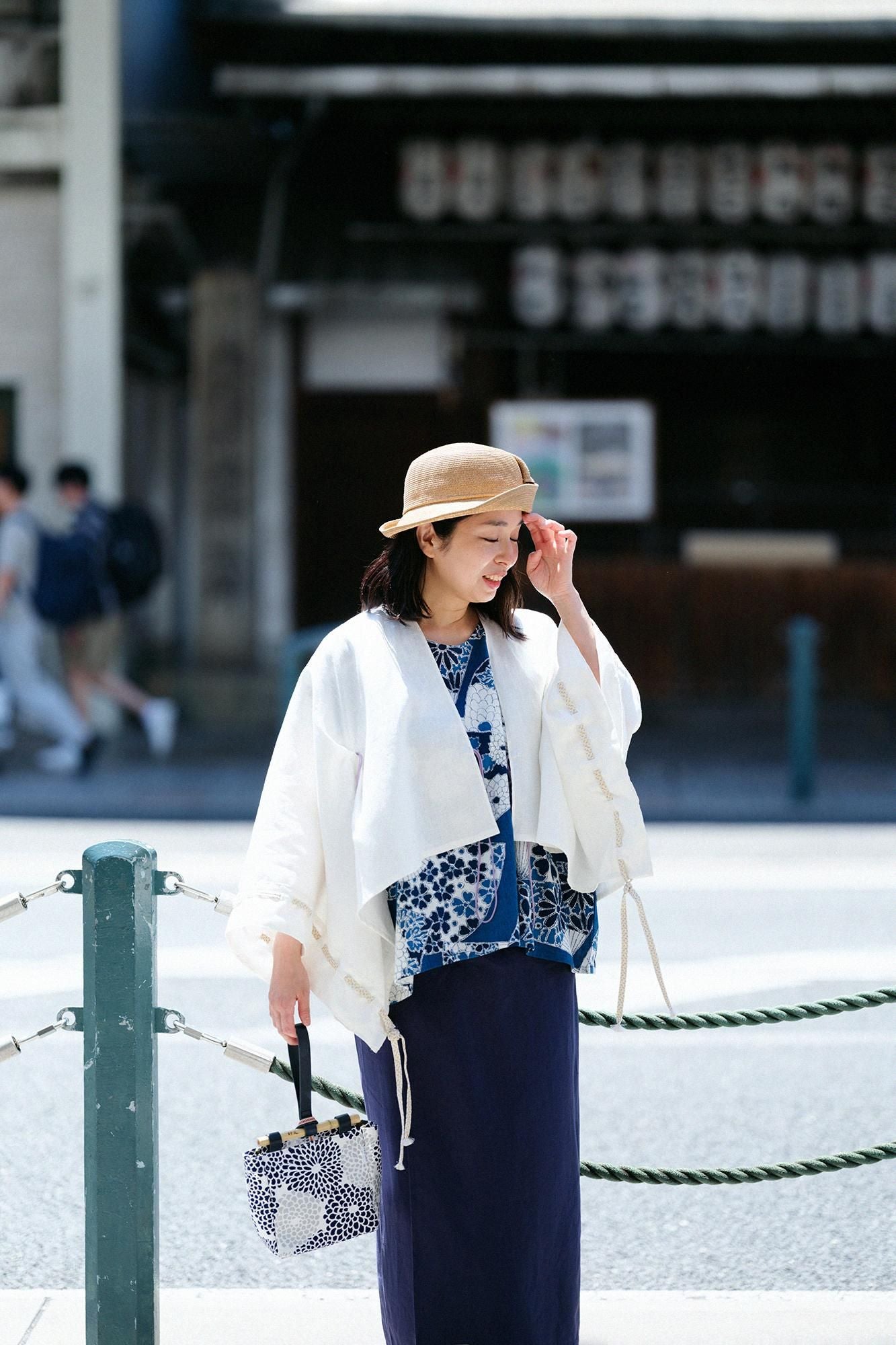 [Versand voraussichtlich um den 23. Juni] Takashima Chijimi 20/20 Indigo gefärbte quadratische Robe/Fächer