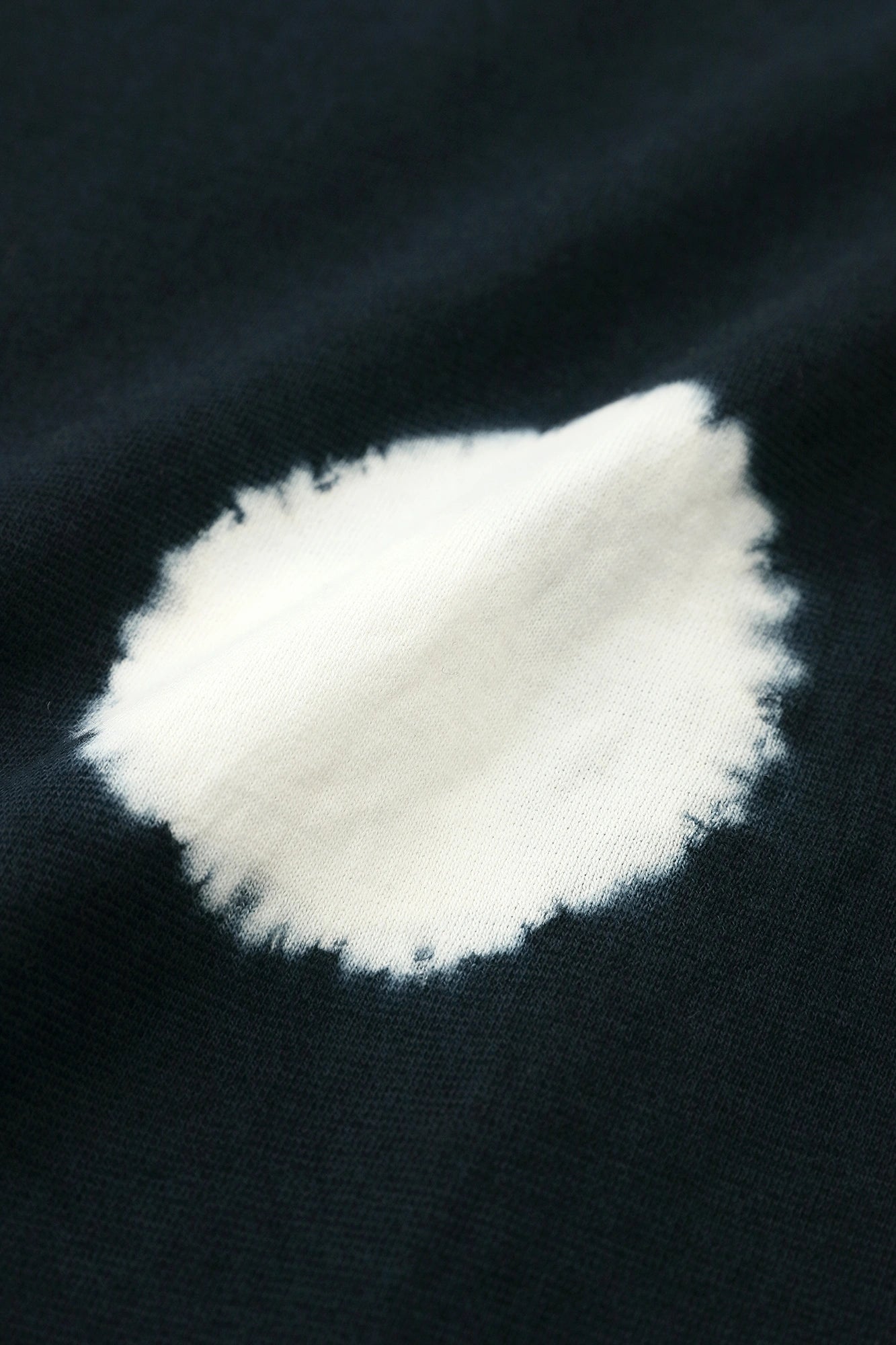 Kinchū-shibori: Ärmelloses Jiban aus Baumwoll- und Washi-Papier für den Sommer / Mizu-Tama-Dai (Mizutama-dai) Nureba-iro (Nurebairo) × Tsukumo 