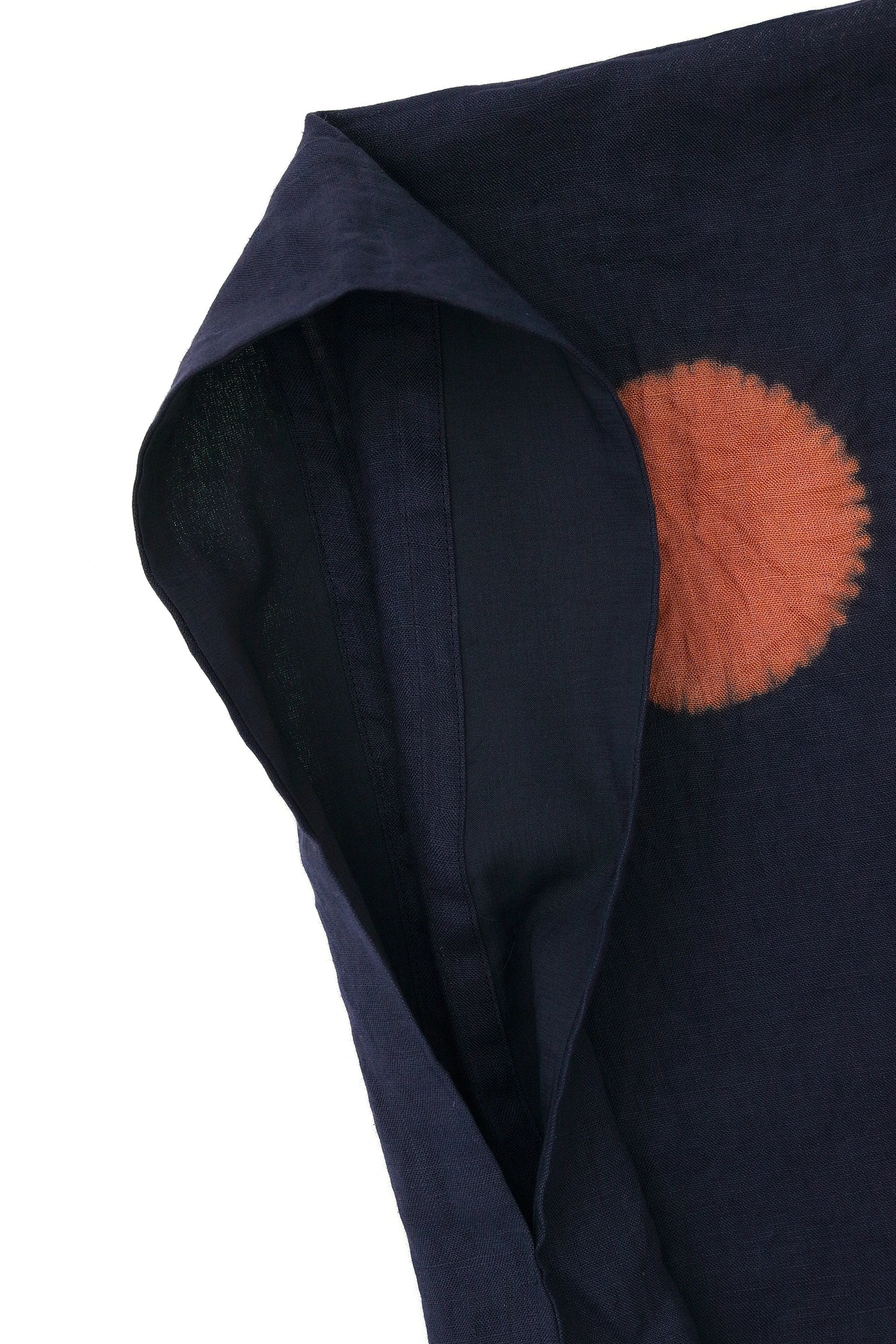  Kinkiyo Shibori Leinen Kisaragi kurze Länge (Mijikatake) / große Polka Dot (Mizutamadai) Dunkelblau (Shikoniro) x Birkenfarbe (Kabairo)