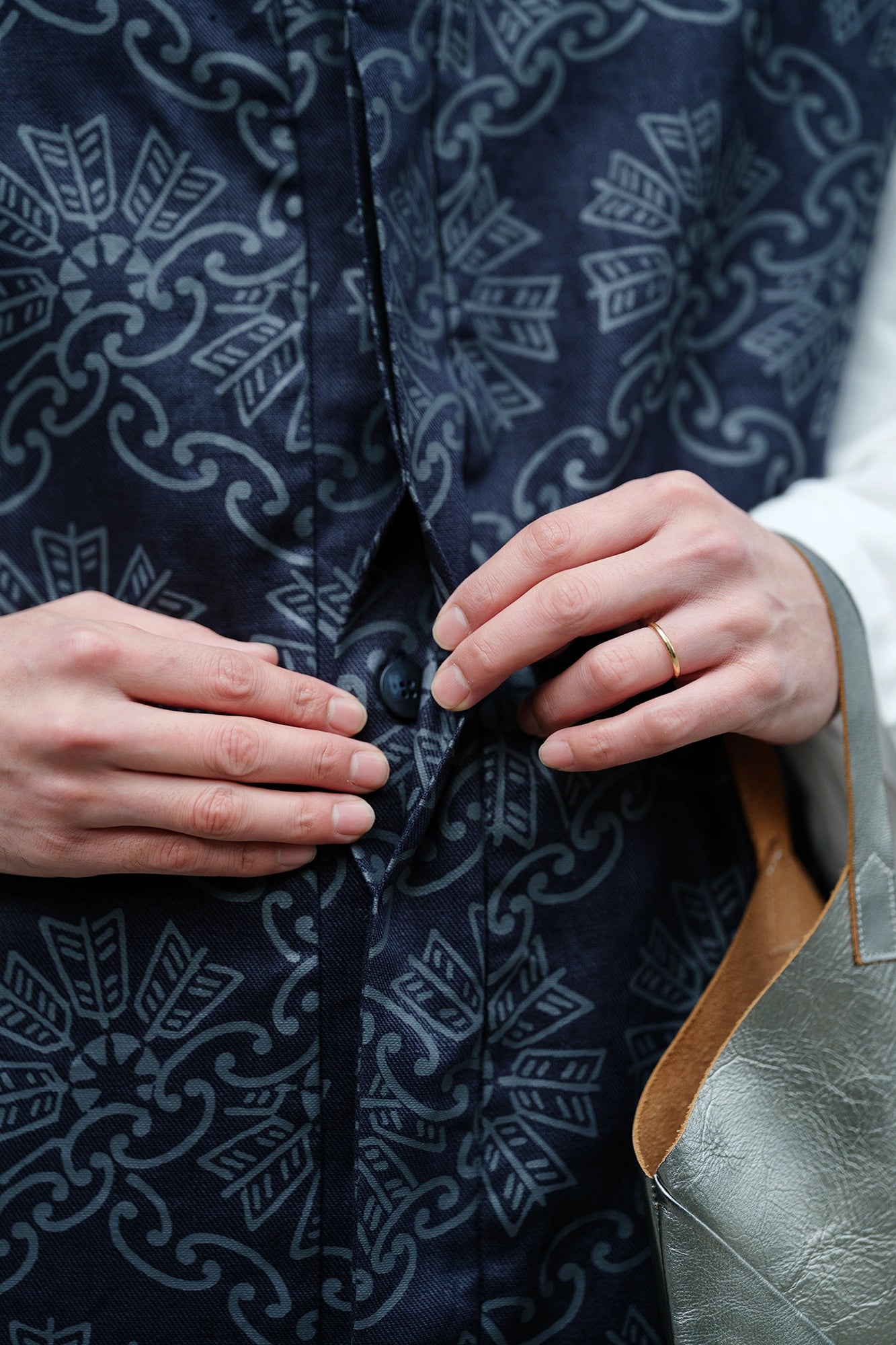 Linen Twill Weave Long Jinbaori Single Layer／Continuation of Arrow Wheel-Recreation Dark Navy