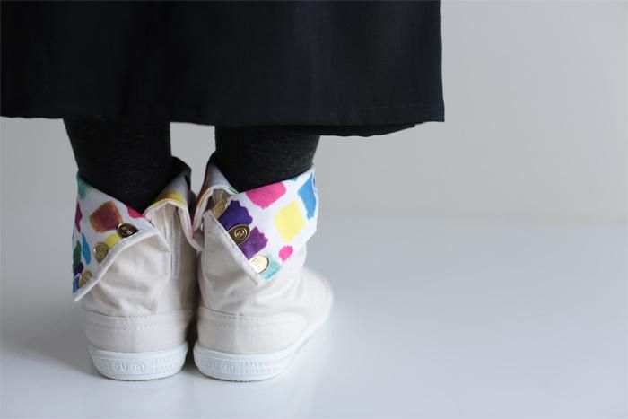 [Nur im Internet erhältlich] 5 Tabi-Socken mit runden Spitzen/Elfenbein x Lackplatte