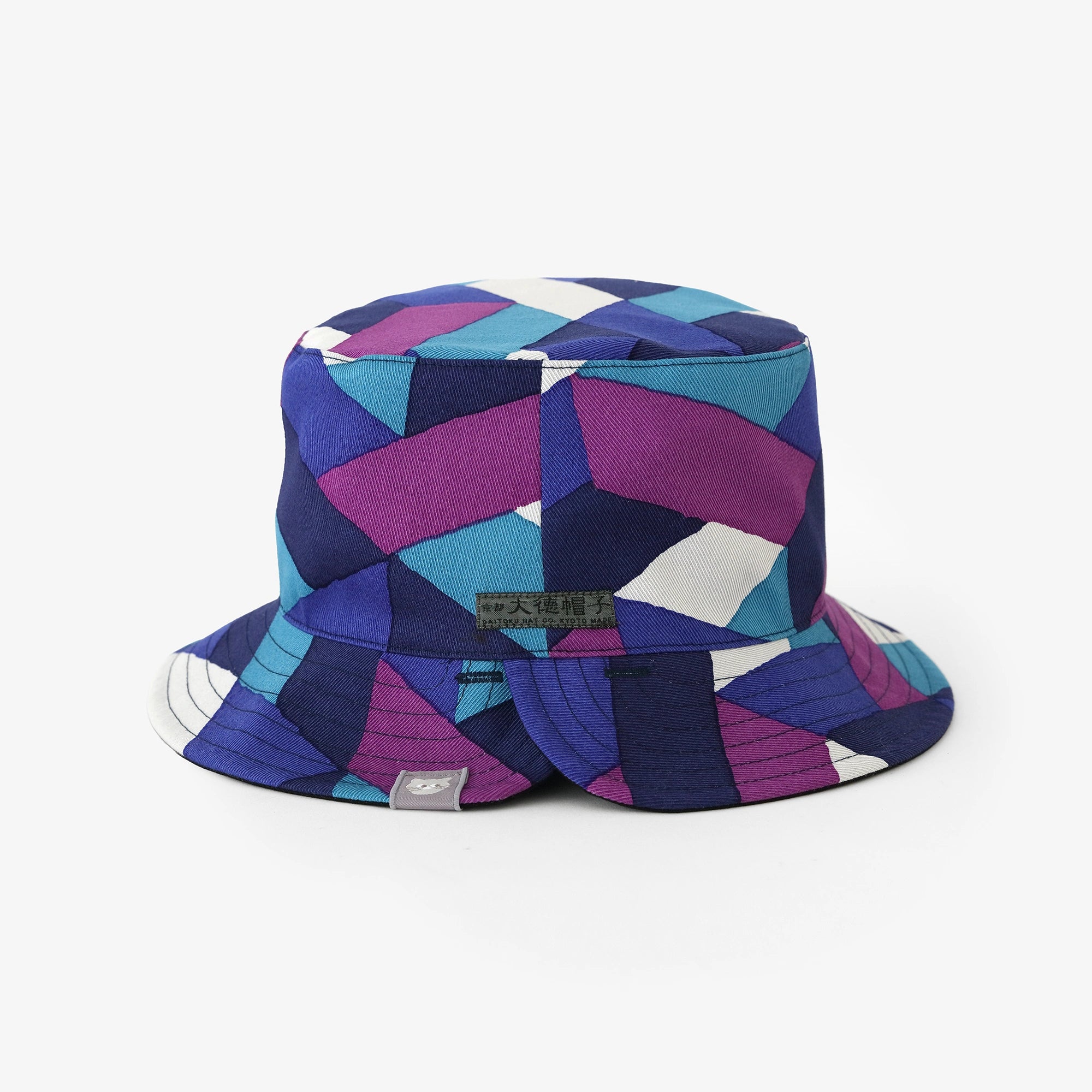 ストレッチツイル リバーシブル BIKE HAT／たがいちがい▲
