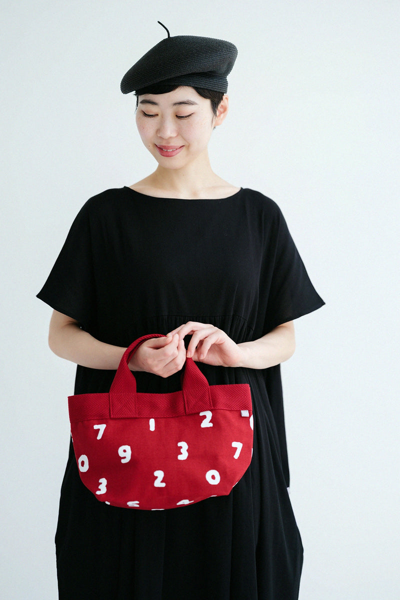 Y. Tote