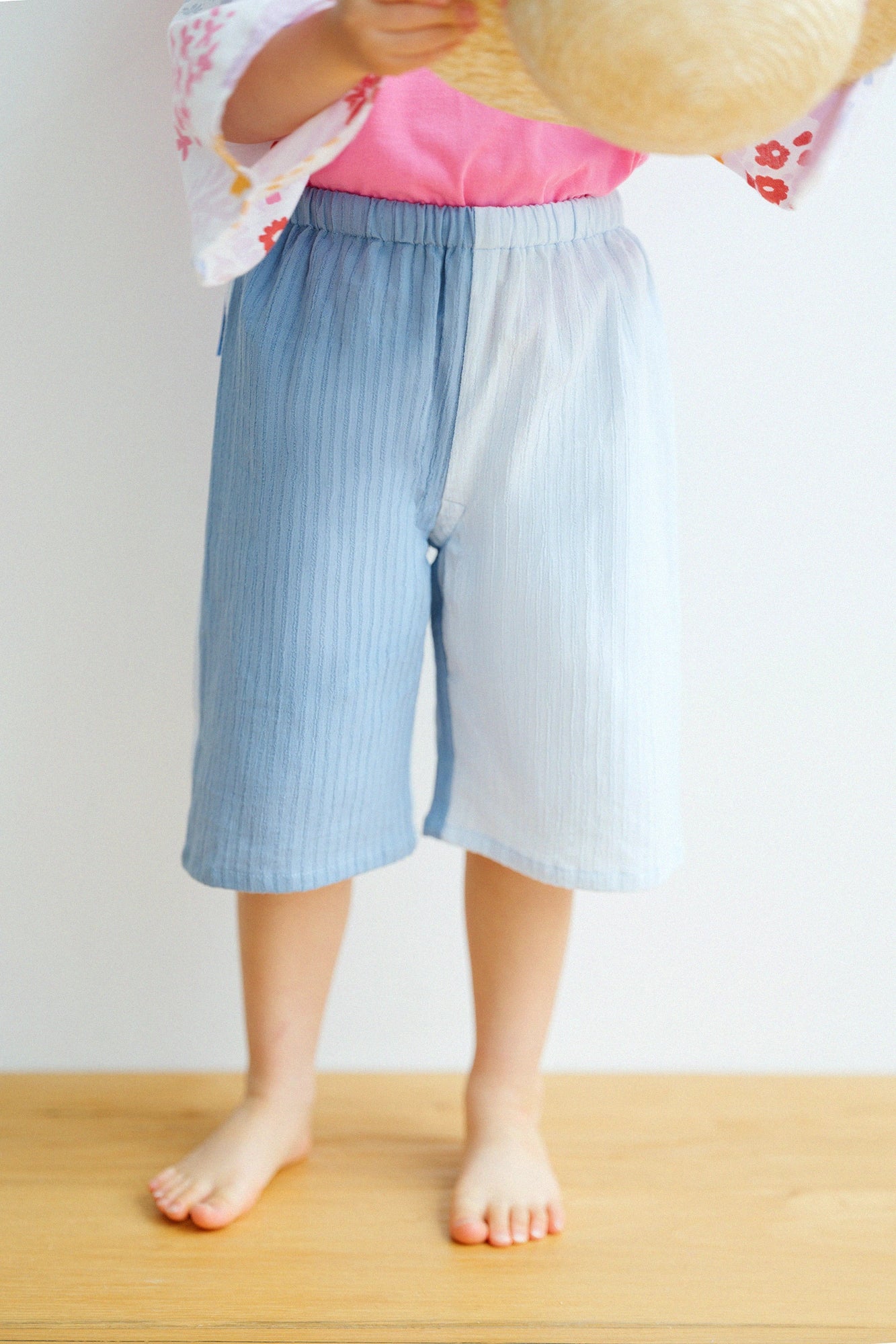 'Height：'97,6 cm,'Age::'4 Jahre alt'WearsGröße: 'M
