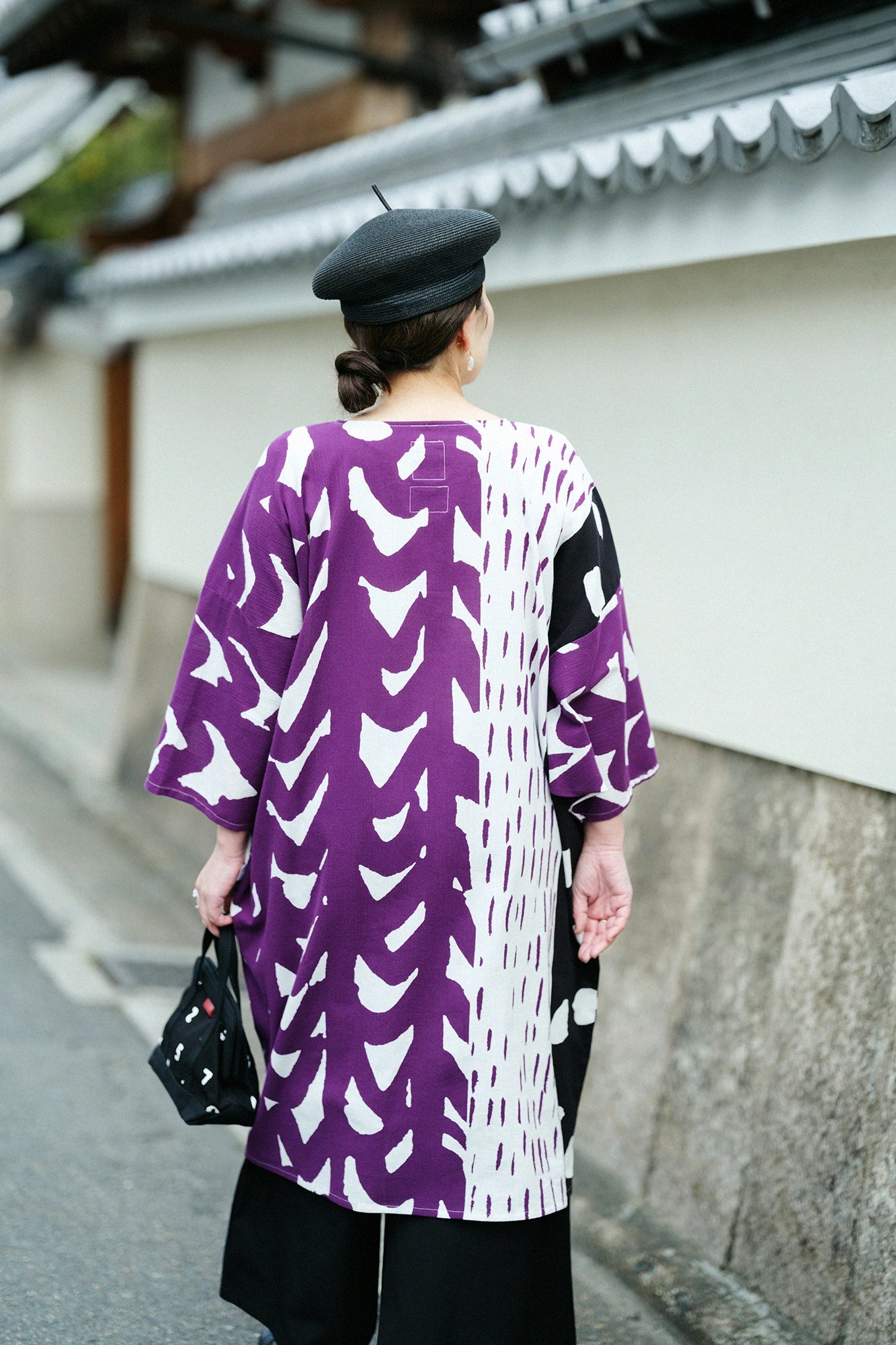 Takashima Chijimi 20/20 Naginatagata Kimono (naginata chōhōkei) / Gen (Quelle) 
