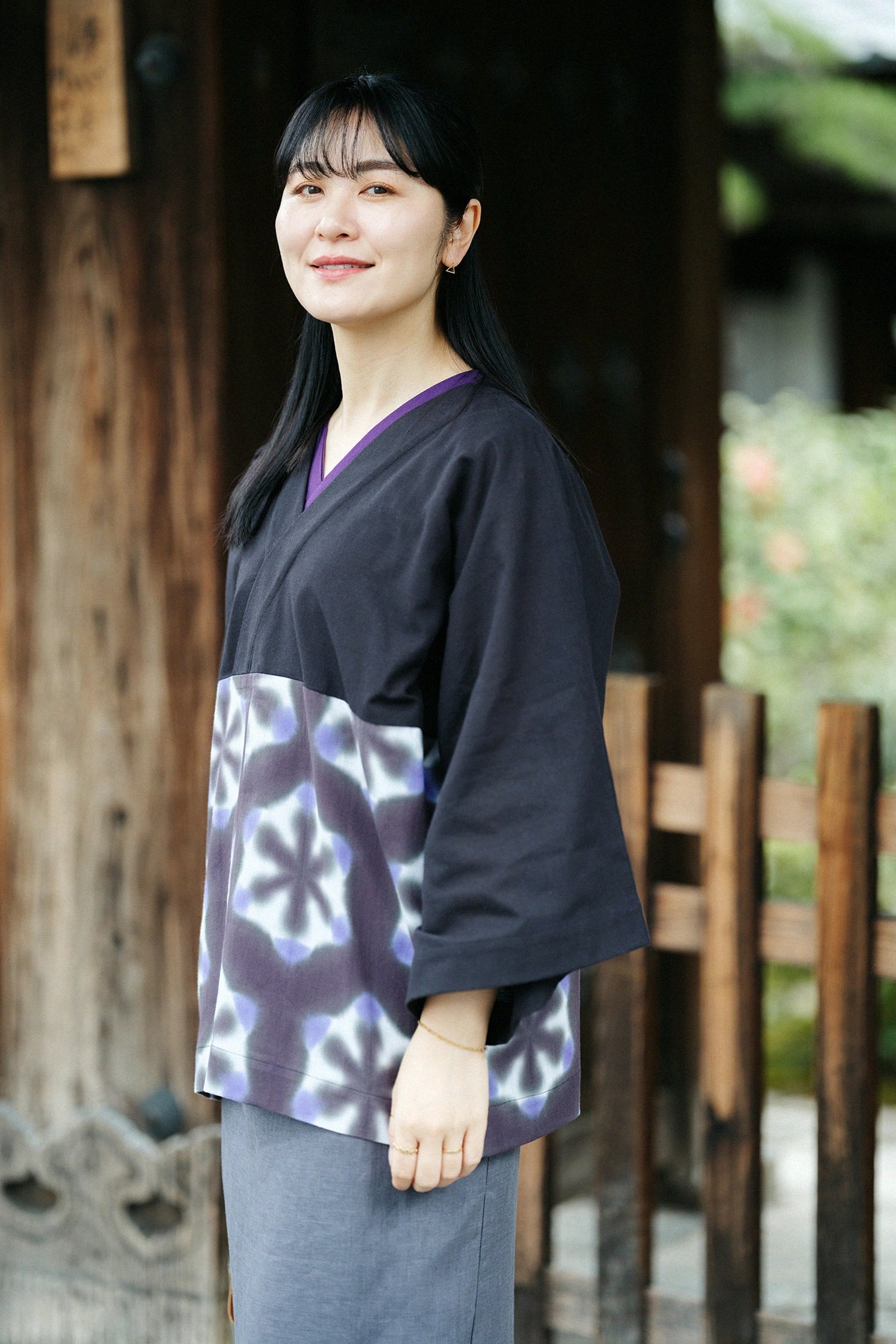 まり木綿 有松鳴海絞り 伊勢木綿 大帷（おおかたびら） 短丈（みじかたけ）／濡羽色（ぬればいろ）×雪花（せっか） もみの木 夜