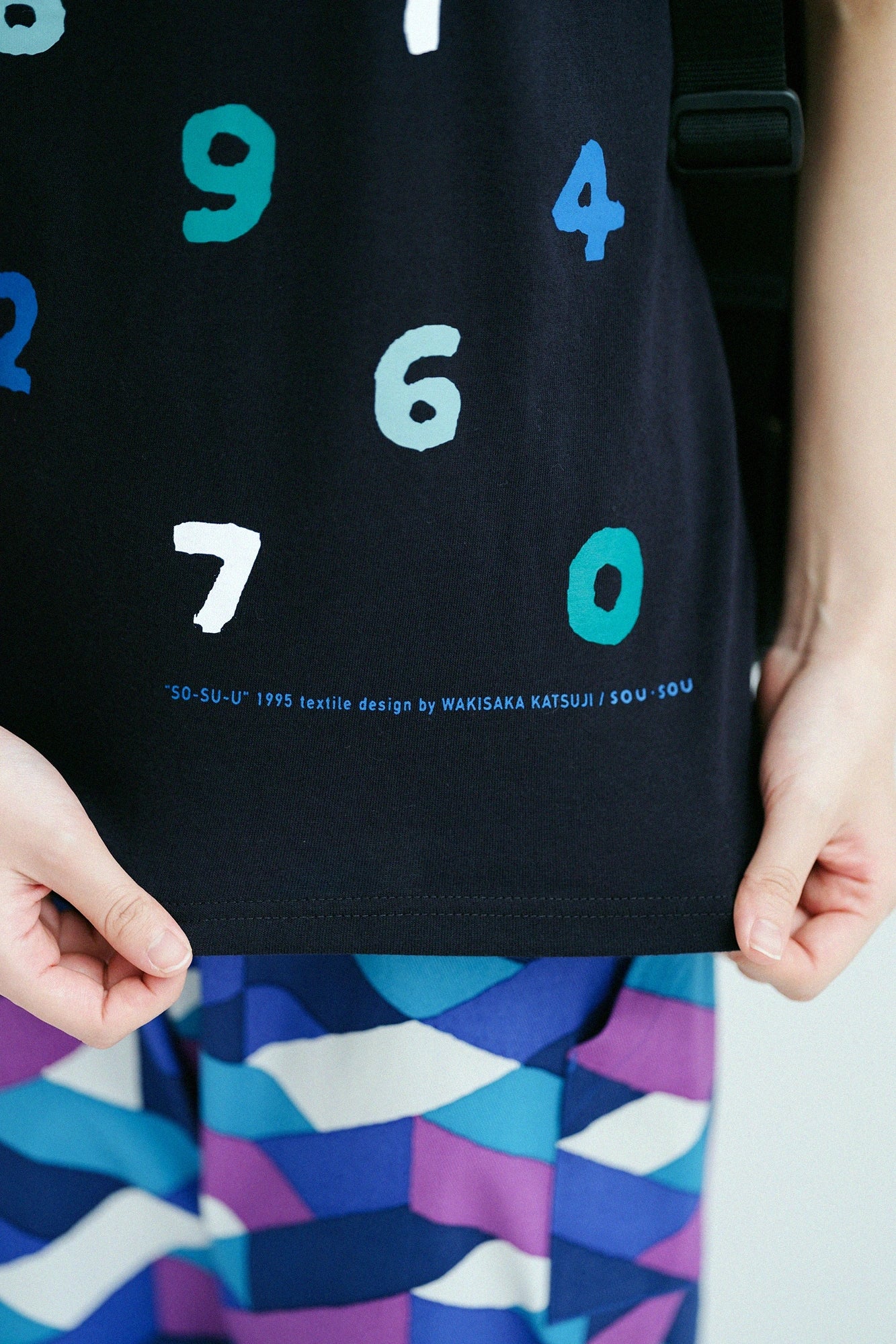 SO-SU-U Yotsumi Kurzarm-T-Shirt [5.0]/Marineblau