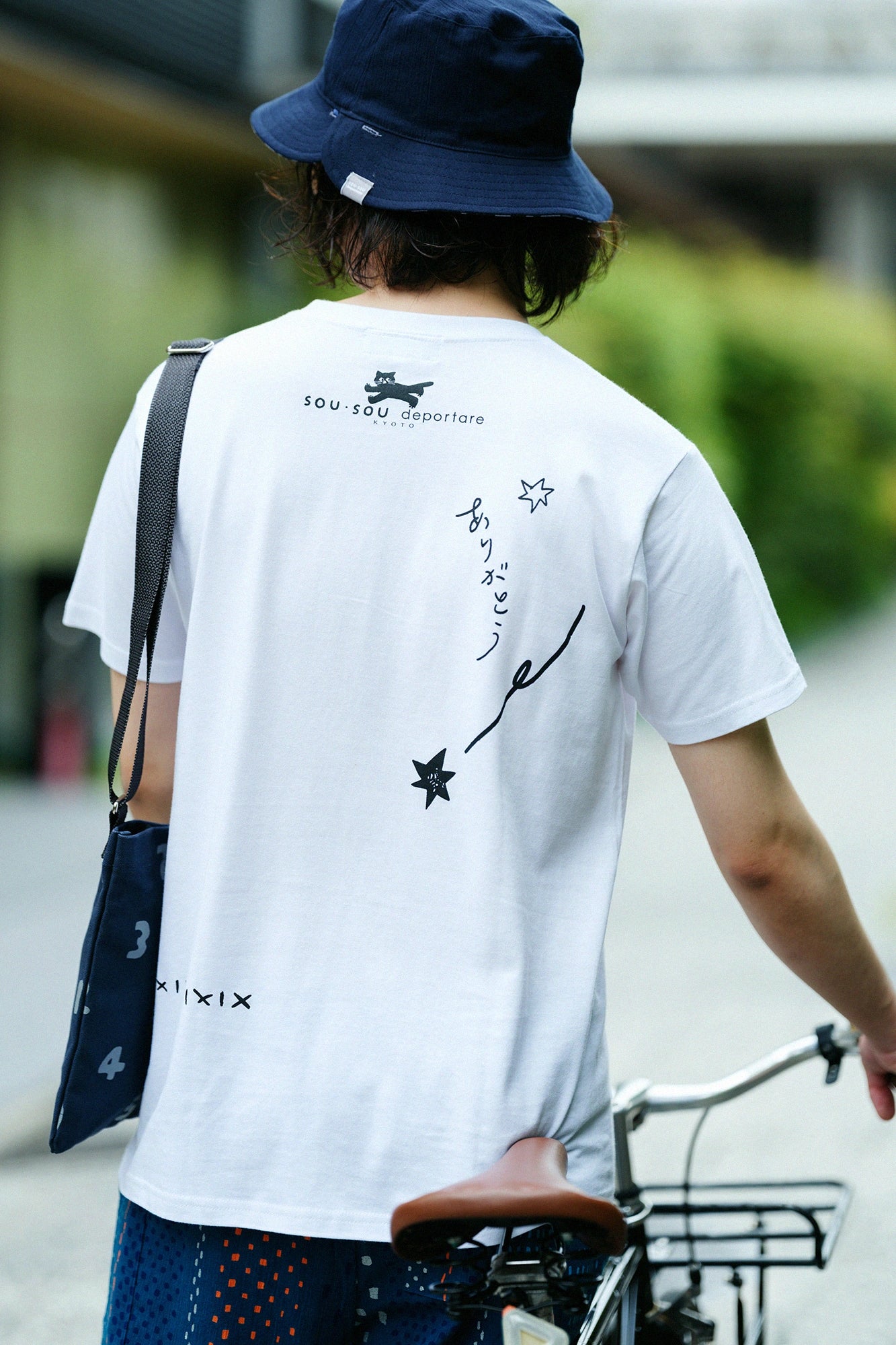'Height：'175cm,'WearsGröße：'L,右上
