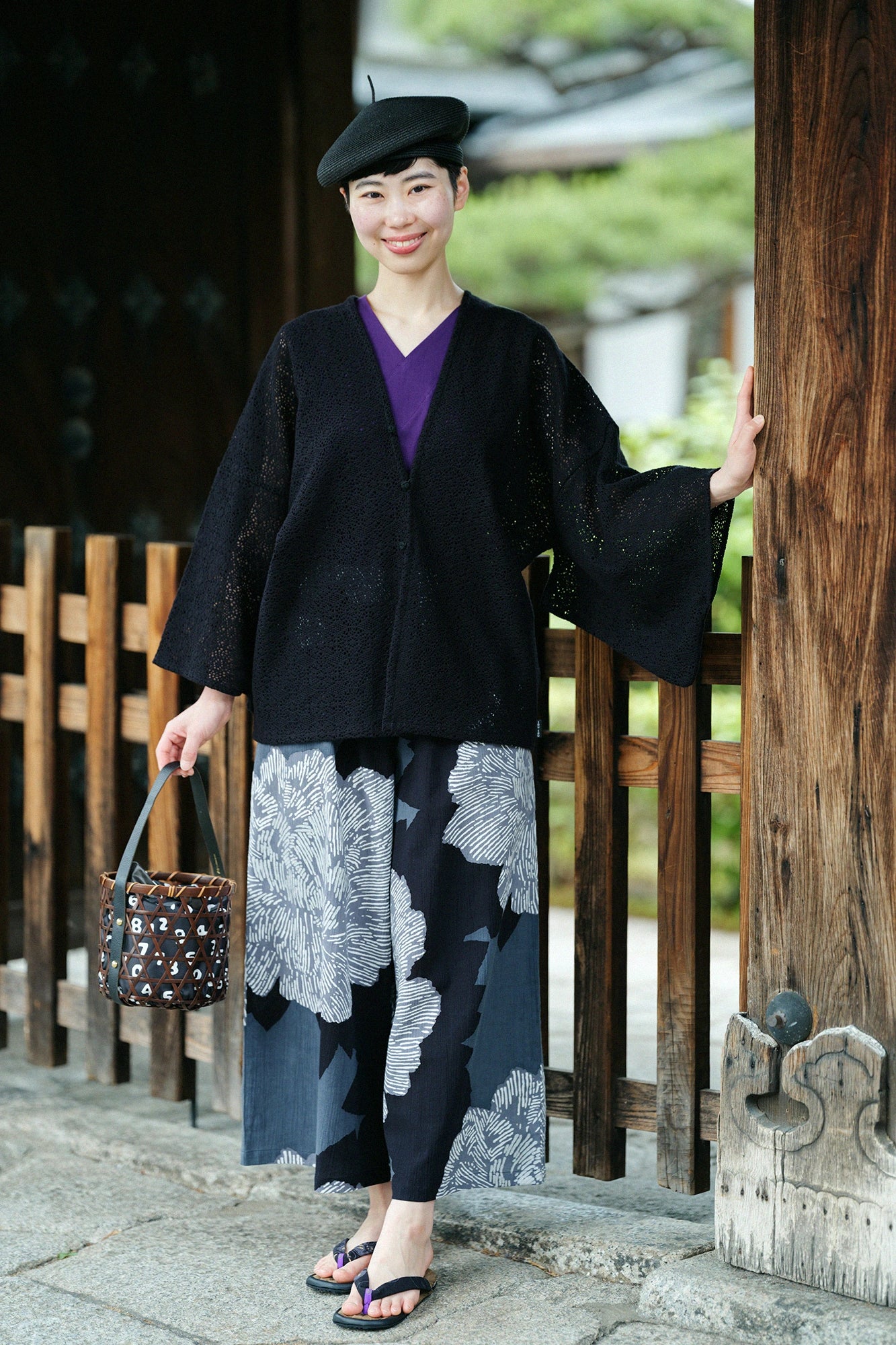 【Ships ard. 6/23】Asabura Sandals Black / Wind God and Thunder God