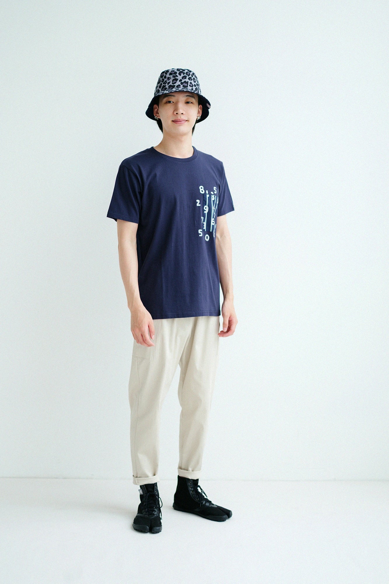 'Height：'176cm ,'Wearsサイズ：'L
