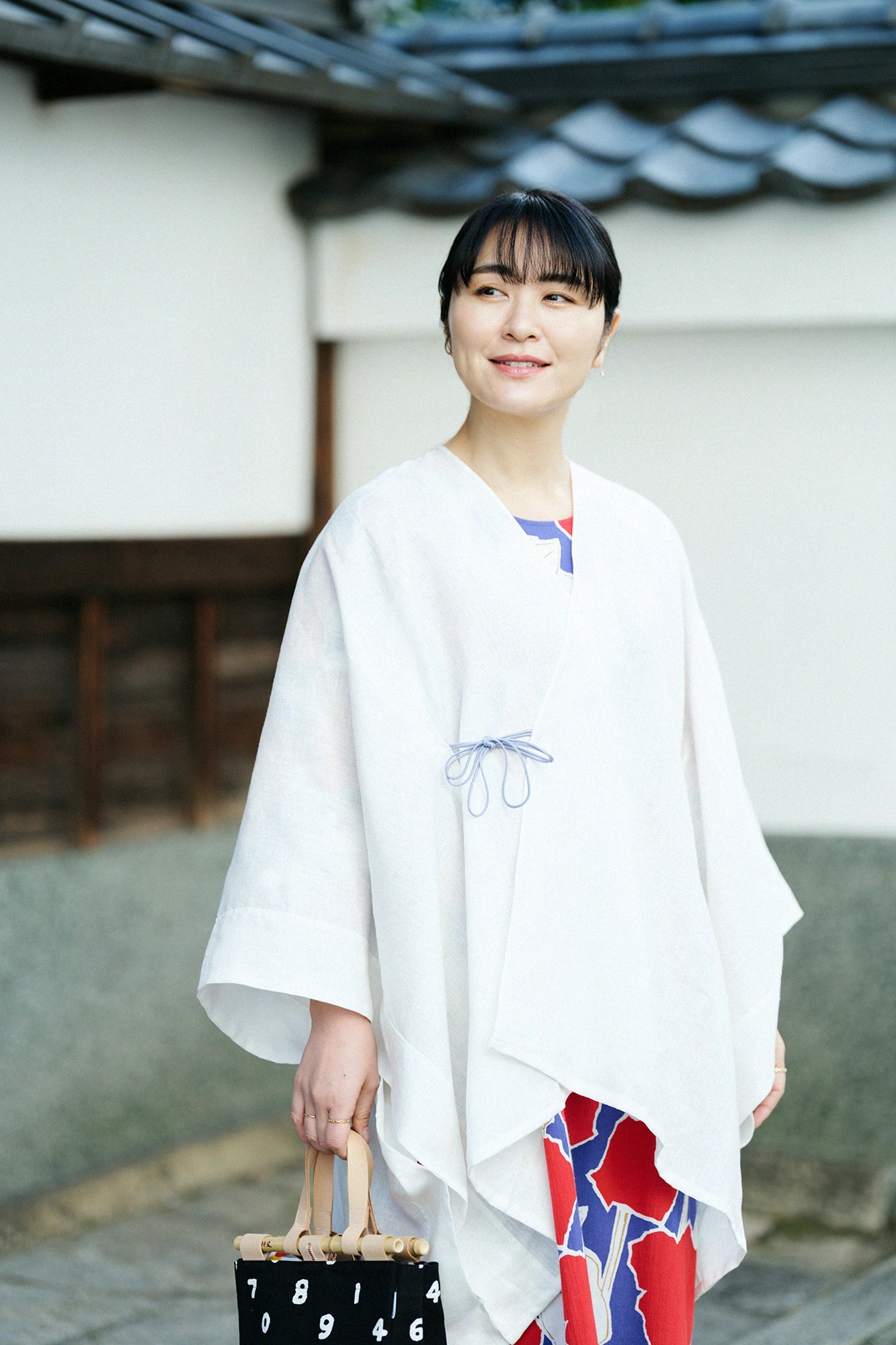 마 키사라기/ 흰색 