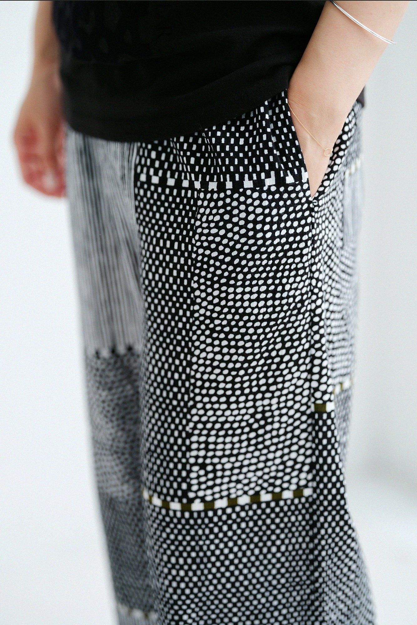 [Expédition prévue vers le 7 juillet] Takashima Chijimi 20/20 Pantalon large/Magasane Sumikuro et mousse