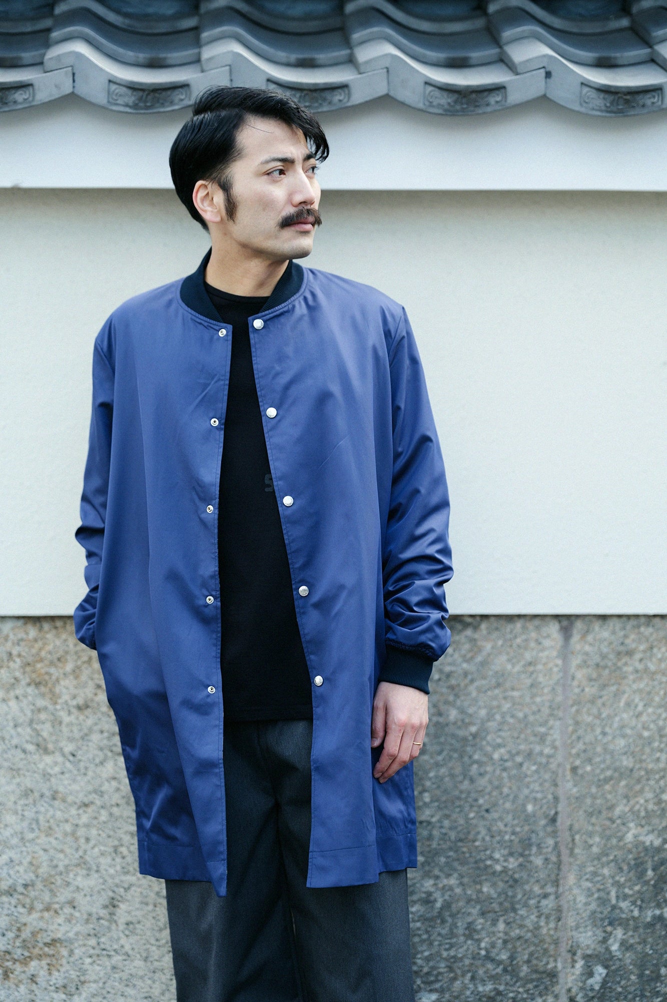 [Versand voraussichtlich Ende April] Wendbarer Blouson aus Chambray-Twill/Marineblau x Fächer