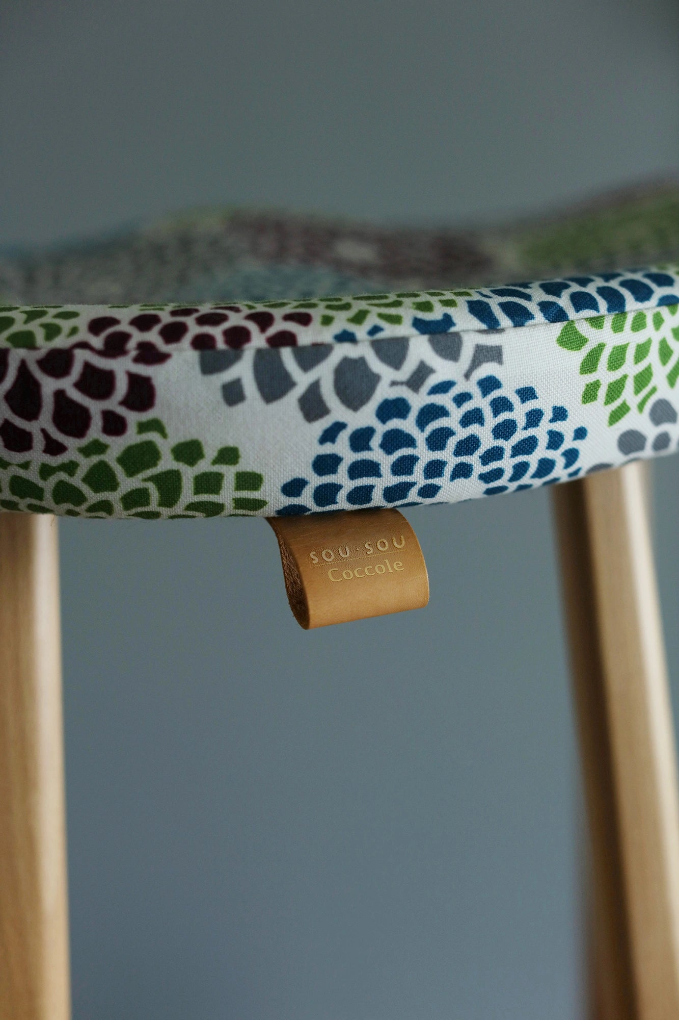 [Versand in 1-3 Monaten]SOU・SOU×Coccole Craftool Thekenhocker/Chrysanthemum Tsukumo